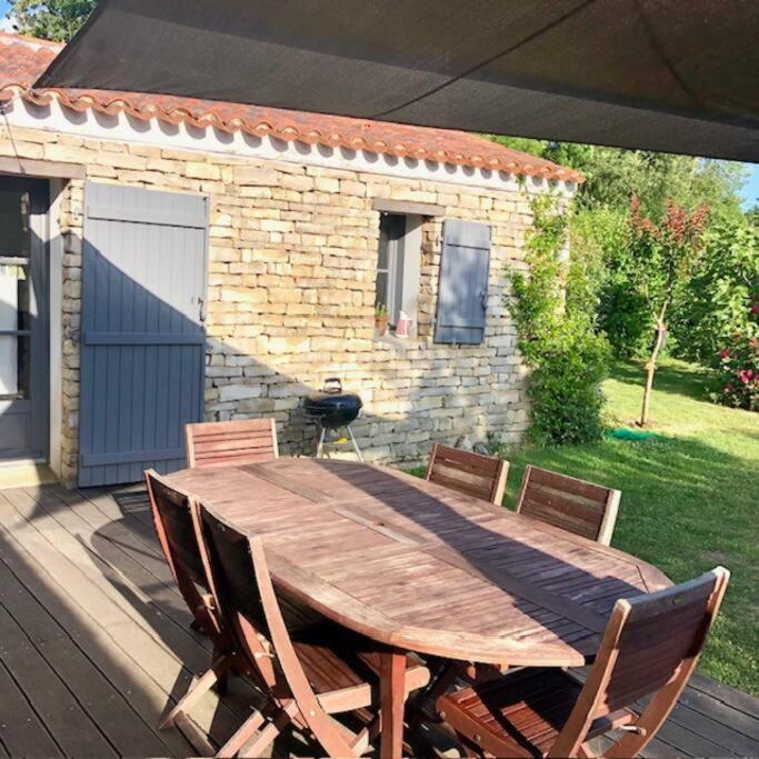 Maison Vendeenne A 5 Min Du Bord De Mer Saint-Hilaire-la-Forêt المظهر الخارجي الصورة